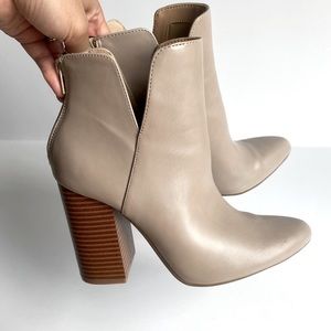Express Cream Heel Booties, Size 7, Womens